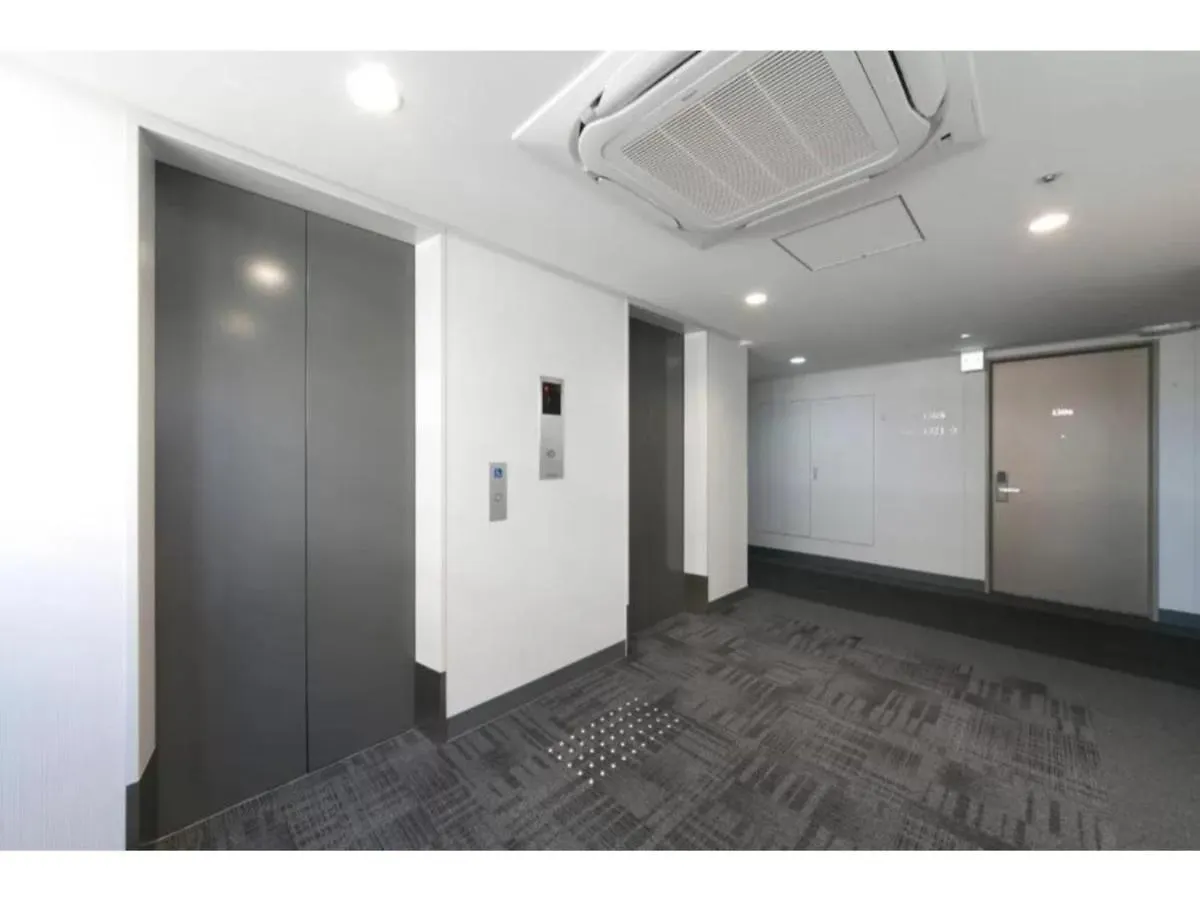 R&B Hotel Shin Osaka Kitaguchi - Vacation Stay 40551V 0*,
